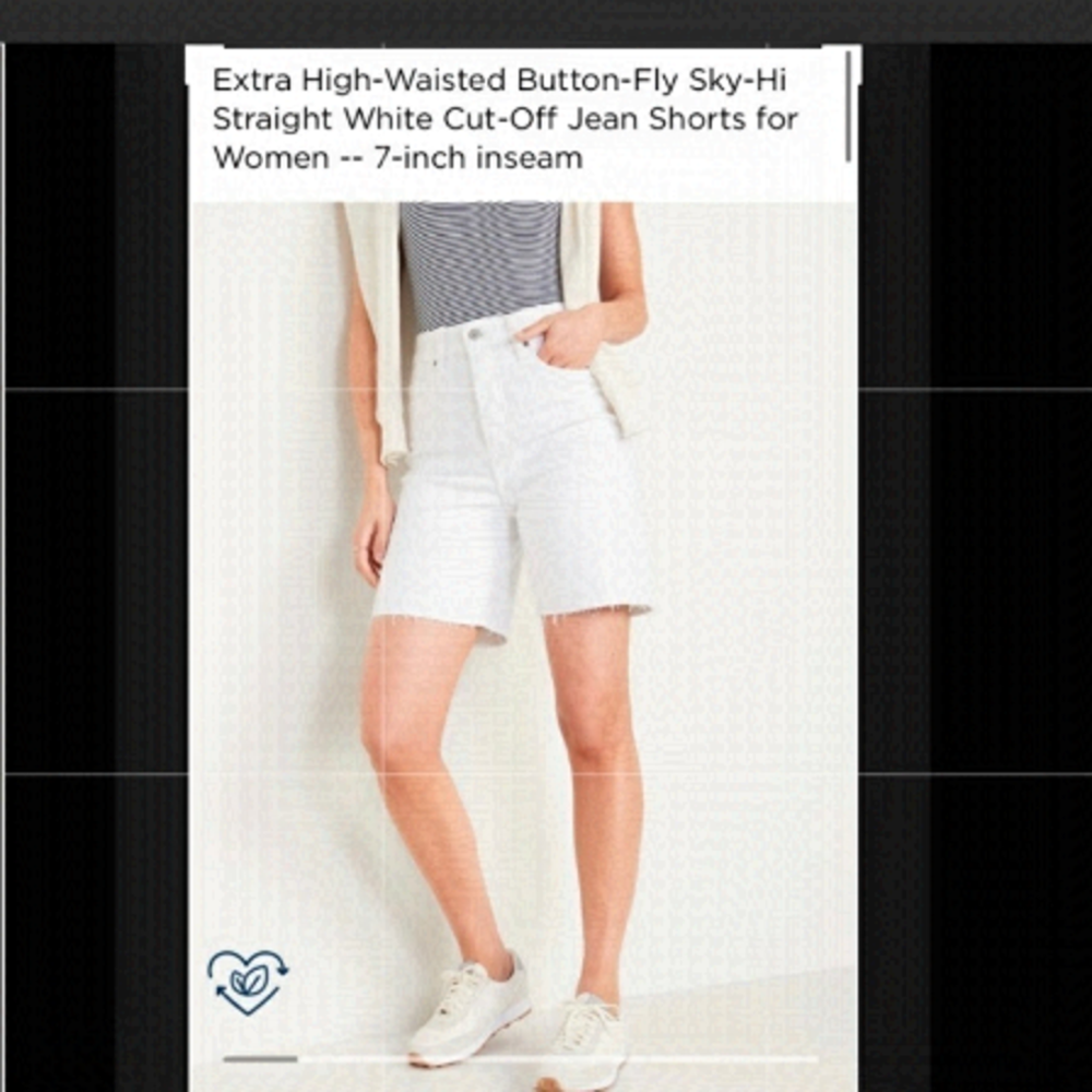 OLD Navy Extra High-Waisted White Cut-Off Jean Shorts Fringed Raw Hemline Sz 10